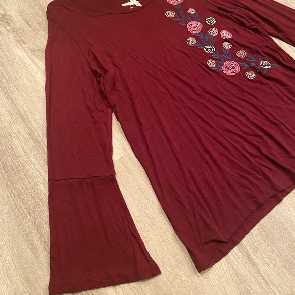 NY COLLECTION beautiful long bell sleeve embroidered blouse size XL - Picture 7 of 12